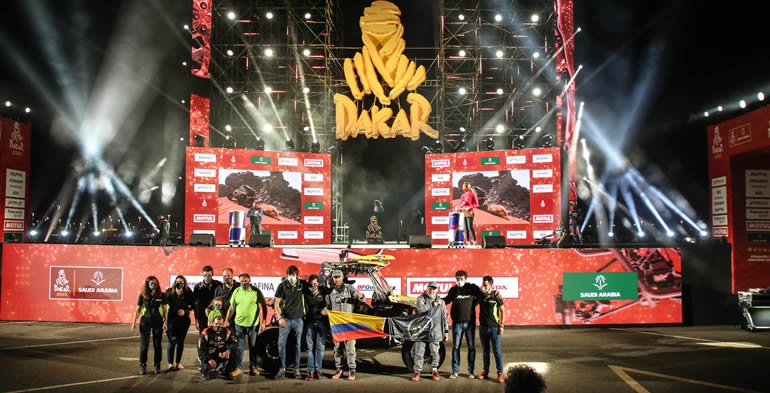 Lee más sobre el artículo Javier Vélez y Mateo Moreno conquistaron el Rally Dakar 2021en la modalidad de Dakar Experience