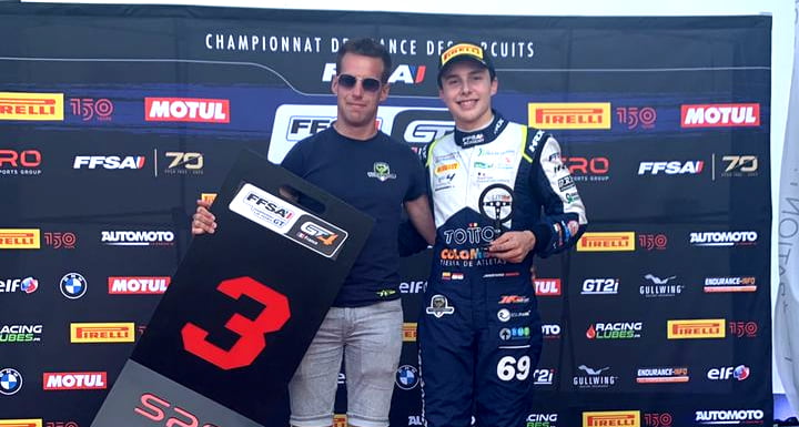 Lee más sobre el artículo Jerónimo Berrío consigue su primer podio en el automovilismo internacional en válida del F4 Francés en Magny -Cours