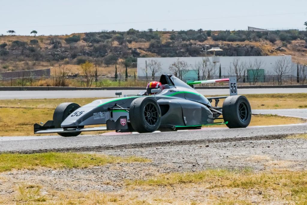 Lee más sobre el artículo Pipe Pedraza enfrentará segunda ronda del FIA F4 Nacam enCiudad de México