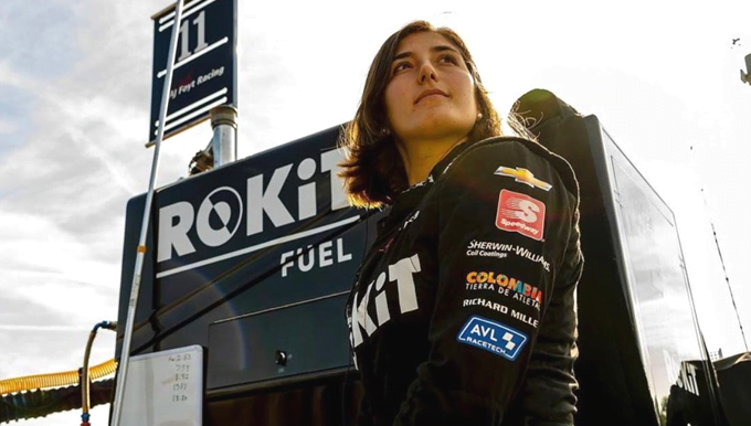 Lee más sobre el artículo Falla mecánica determinó el primer retiro de Tatiana Calderón en válida de IndyCar