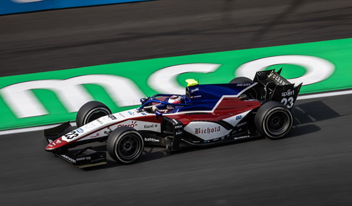 Lee más sobre el artículo Tatiana Calderón concentrada en la válida de este fin de semana de la F2 en Monza