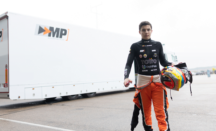 Lee más sobre el artículo Jerónimo Berrío cumplió doble jornada de test oficiales de la F4 Española en Estoril y Jerez de la Frontera