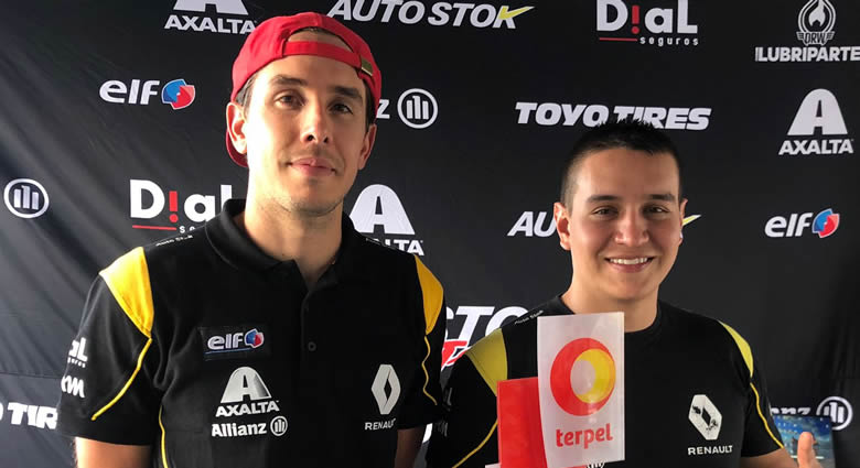 Lee más sobre el artículo Javier Vélez y Mateo Moreno avanzan en el Rally Dakar 2022